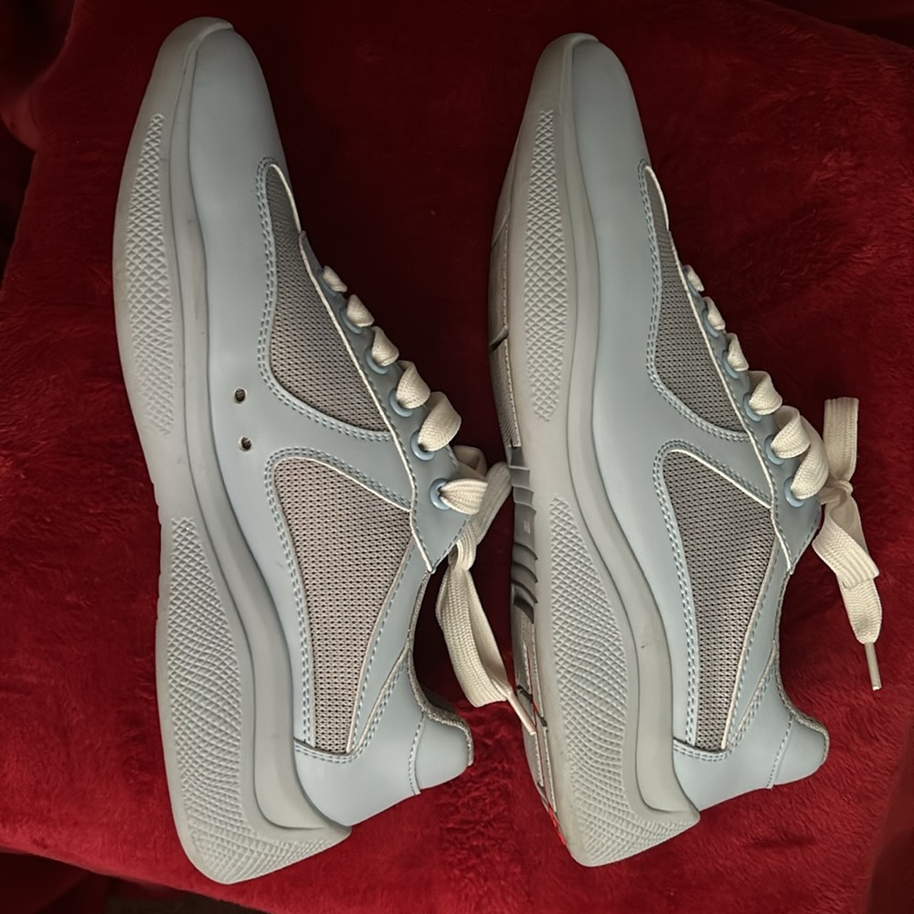 Shoes - Picture 5 of 6